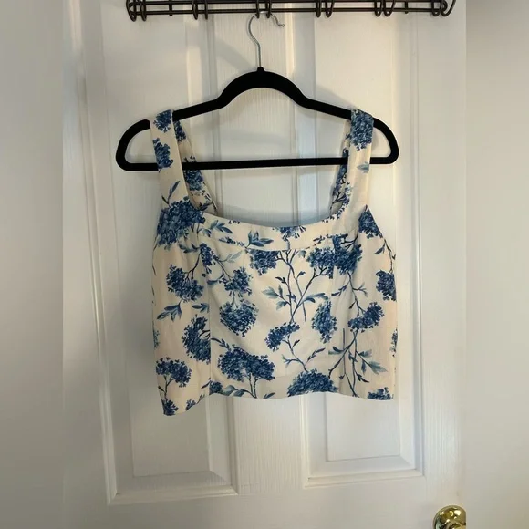 NWT Abercrombie & Fitch Blue & White Floral Crop Top Size Large - Picture 3 of 9